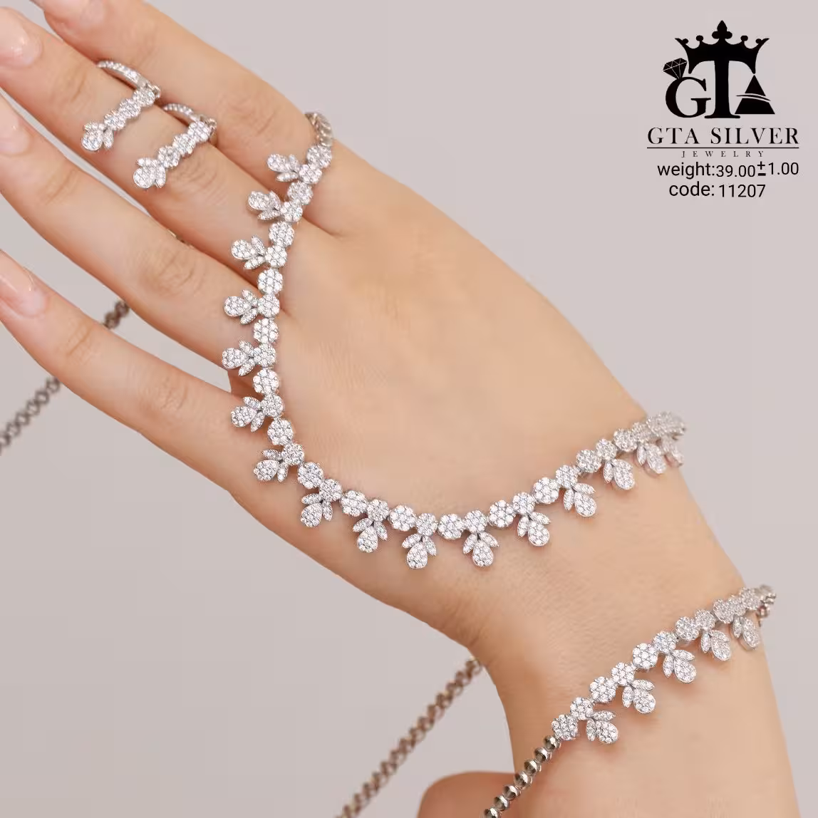 سرویس نقره جواهر عیار925 آبکاری طلا درجه یک برندGta رنگ ثابت ارسال رایگان فاکتور معتبر