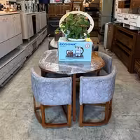 میز ناهرخوری چهارنفره