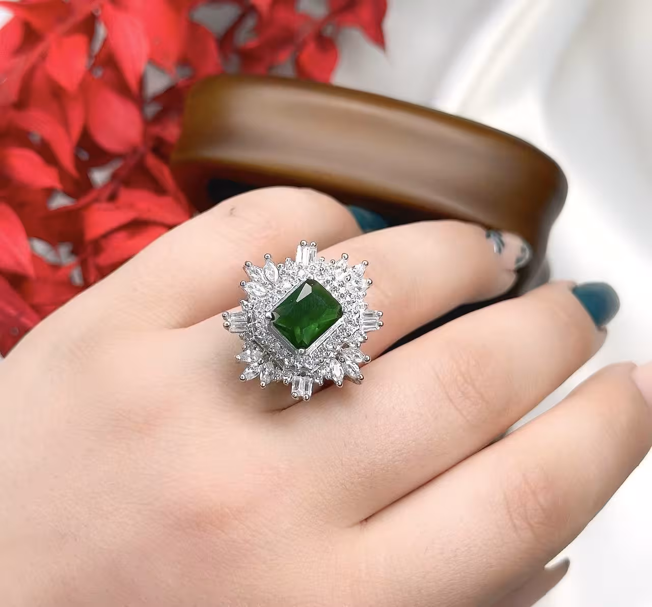 انگشتر زمرد جواهری نقره زنانه کد 10709