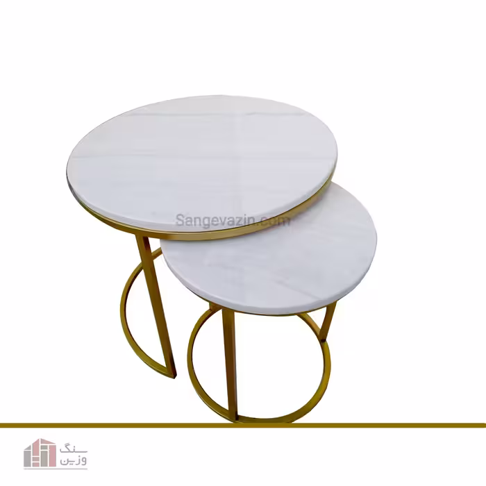 میز بزرگ جلو مبلی آویژه