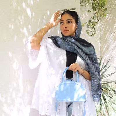 شال پلیسه طیفی رنگ آبی سرمه ای جنس نخی قواره 210 در 70