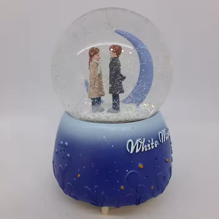 گوی موزیکال مدل چراغ دار اولین دیدار عاشقانه در کنار ماه