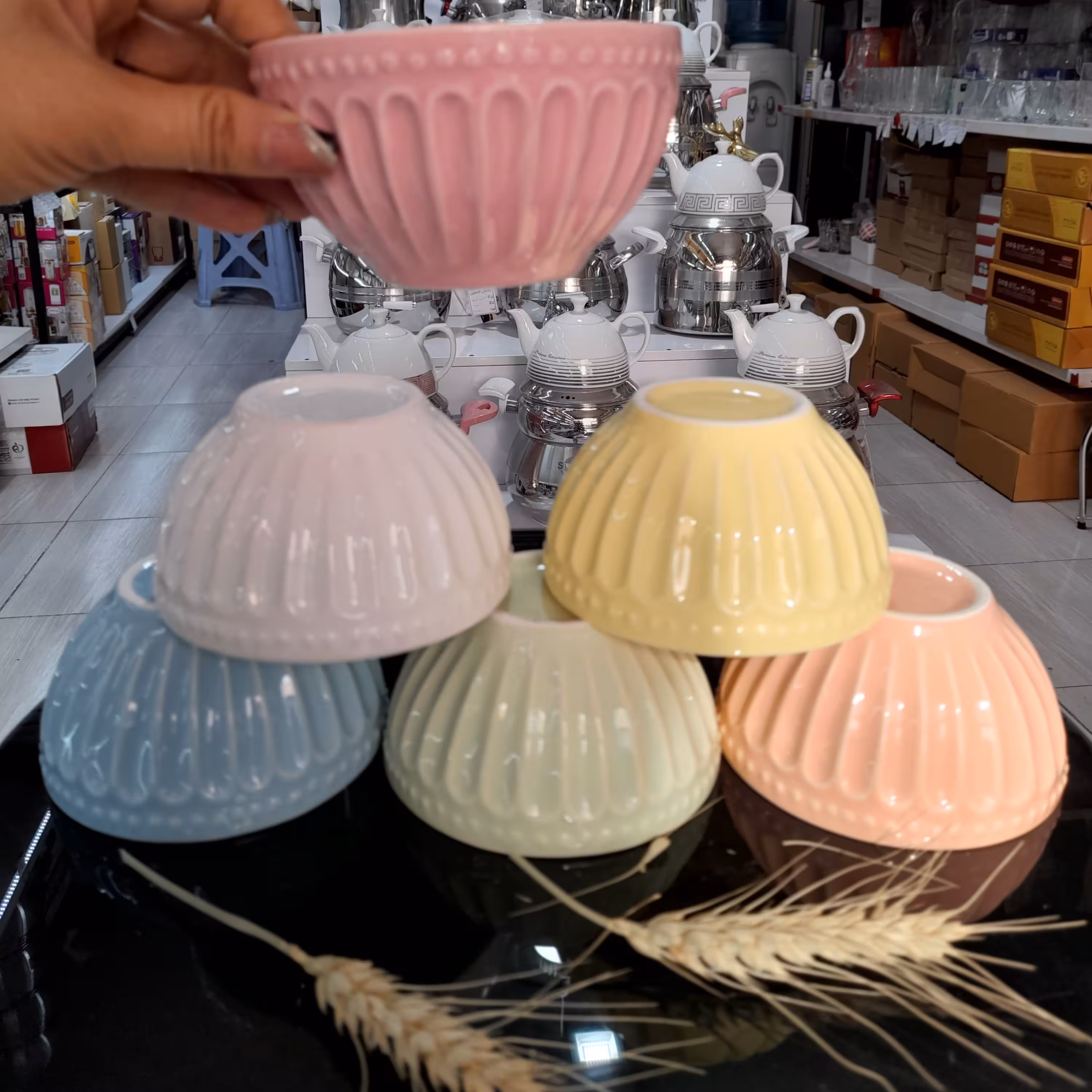 کاسه بزرگ رنگی 