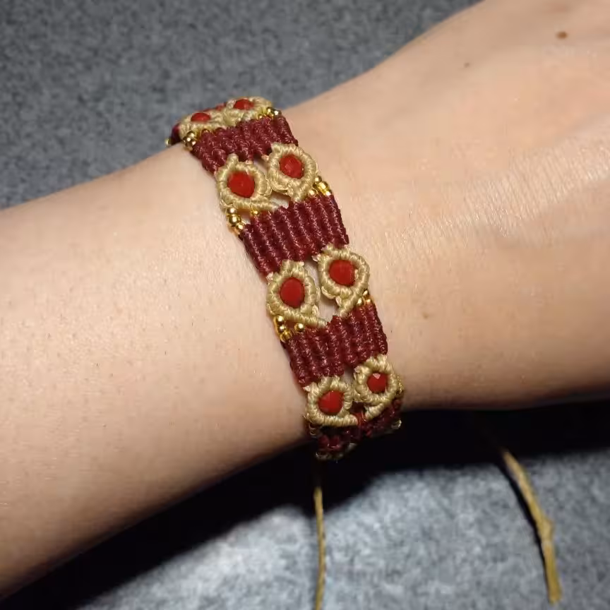 دستبند مکرومه مدل صبا