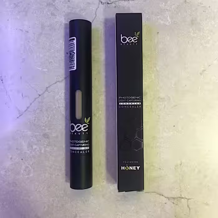 کانسیلر پد دار فتوژنیک مایع بی بیوتی شماره 300 - bee BEAUTY