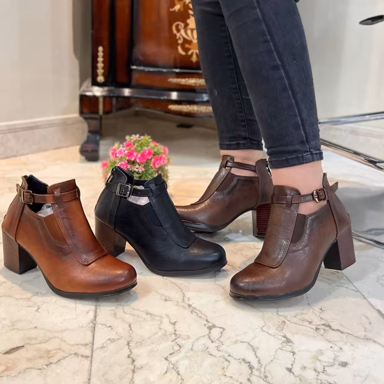 کفش طبی اداری پاشنه چوبی