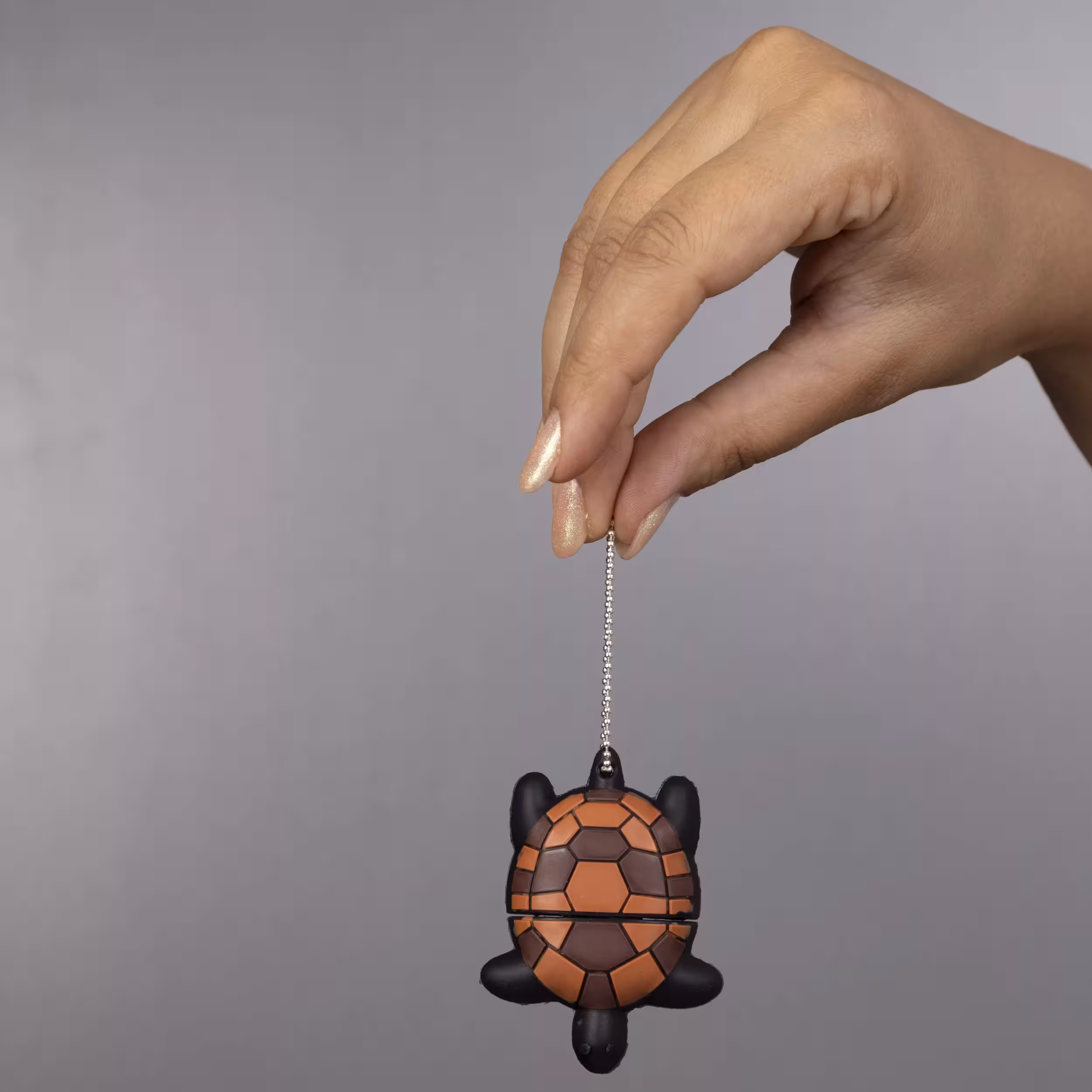 فلش مموری مدل لاک پشت خاکی ظرفیت هشت گیگابایت