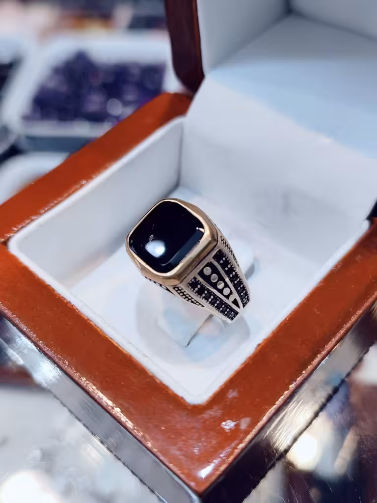 انگشتر نقره مردانه نگین عقیق سیاه – کدR388