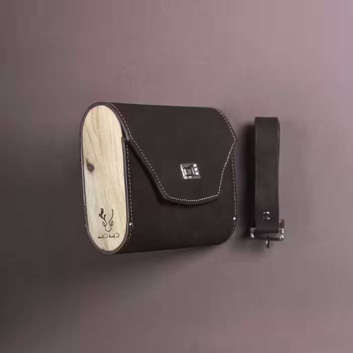 کیف رودوشی چرم و چوب مدل پاروتیا