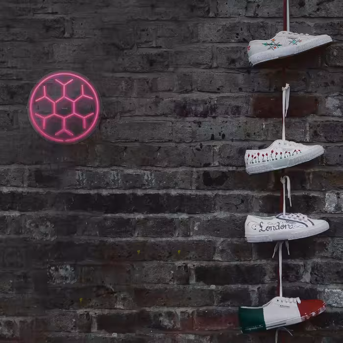 چراغ دیواری نئون دیزاین طرح Soccer-Ball-GL_PN