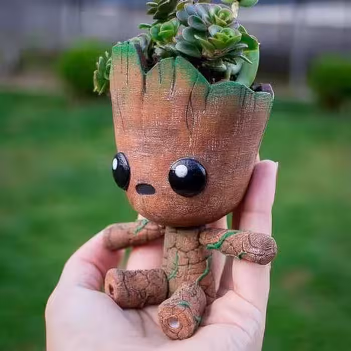 مدل سه بعدی گلدان طرح بچه گروت (slt)