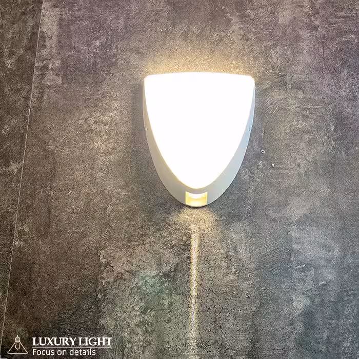 چراغ دکوراتیو دیواری 24 وات مدل 613