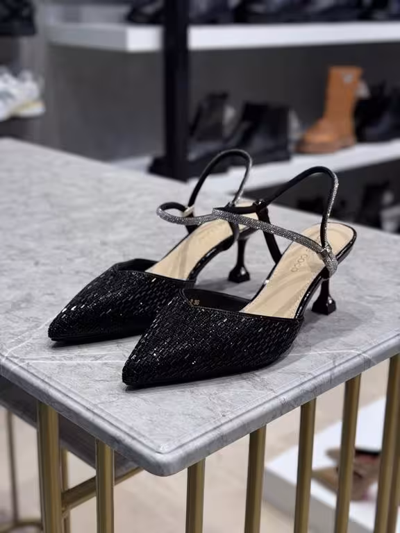 کفش مجلسی زنانه پاشنه 7سانت کد b558-2 رنگ مشکی سایز 39