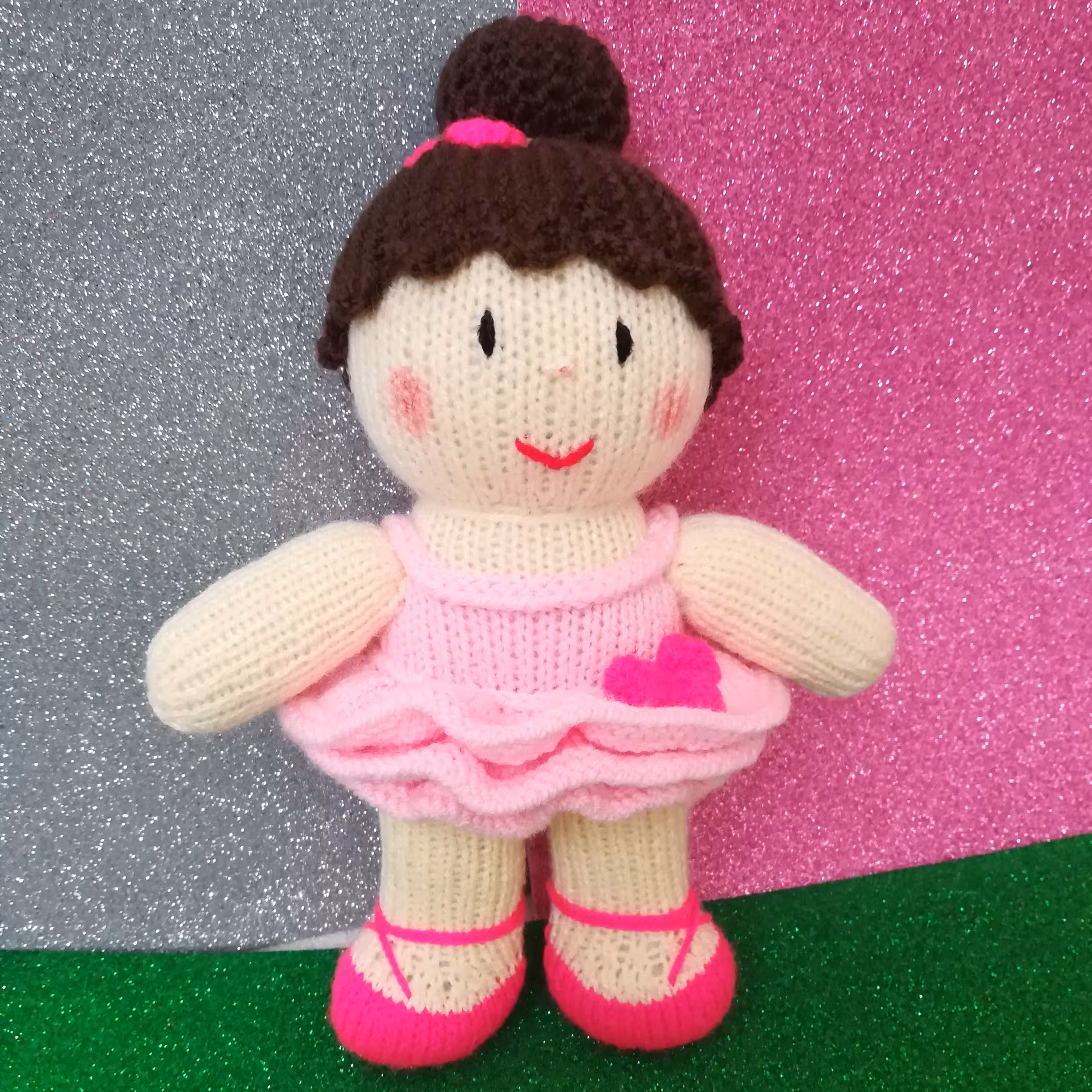 عروسک بافتنی بهار 20سانتی