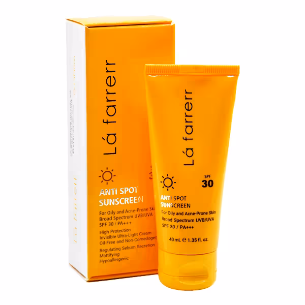 کرم ضد آفتاب و ضد لک SPF30 بی رنگ لافارر مخصوص پوست چرب و مستعد آکنه