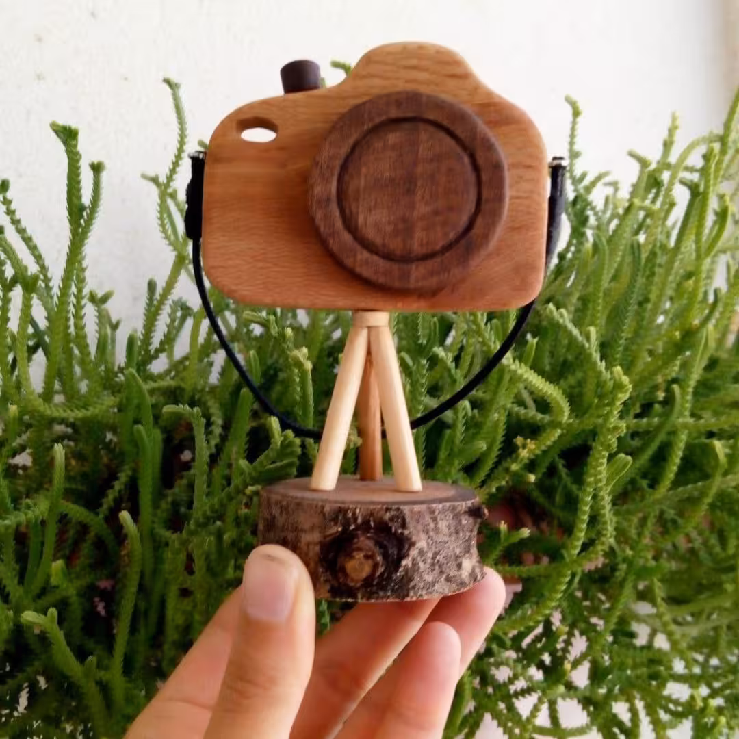 اسباب بازی دوربین چوبی