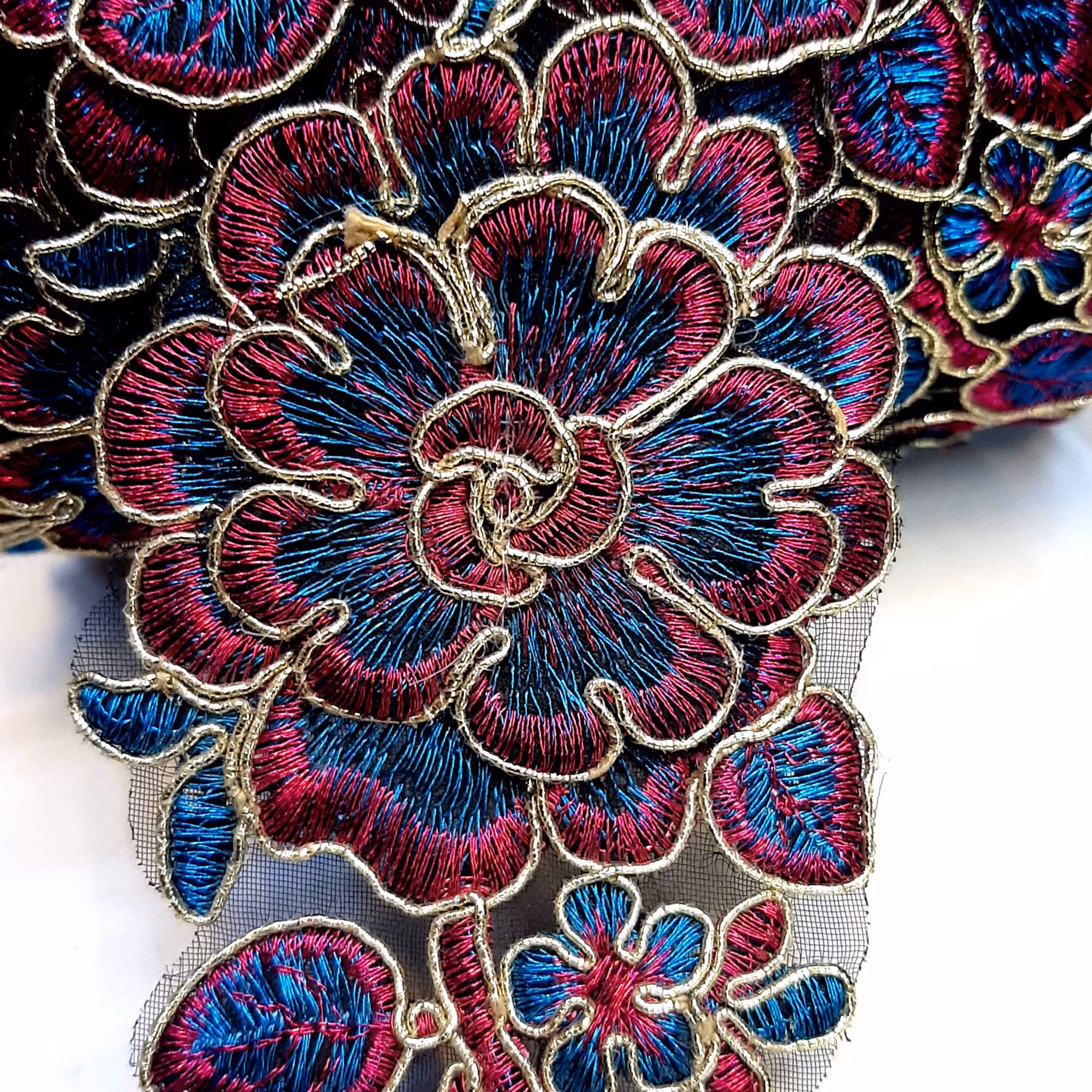 یراق لباس طرح گل بنفش 10 سانتی متری