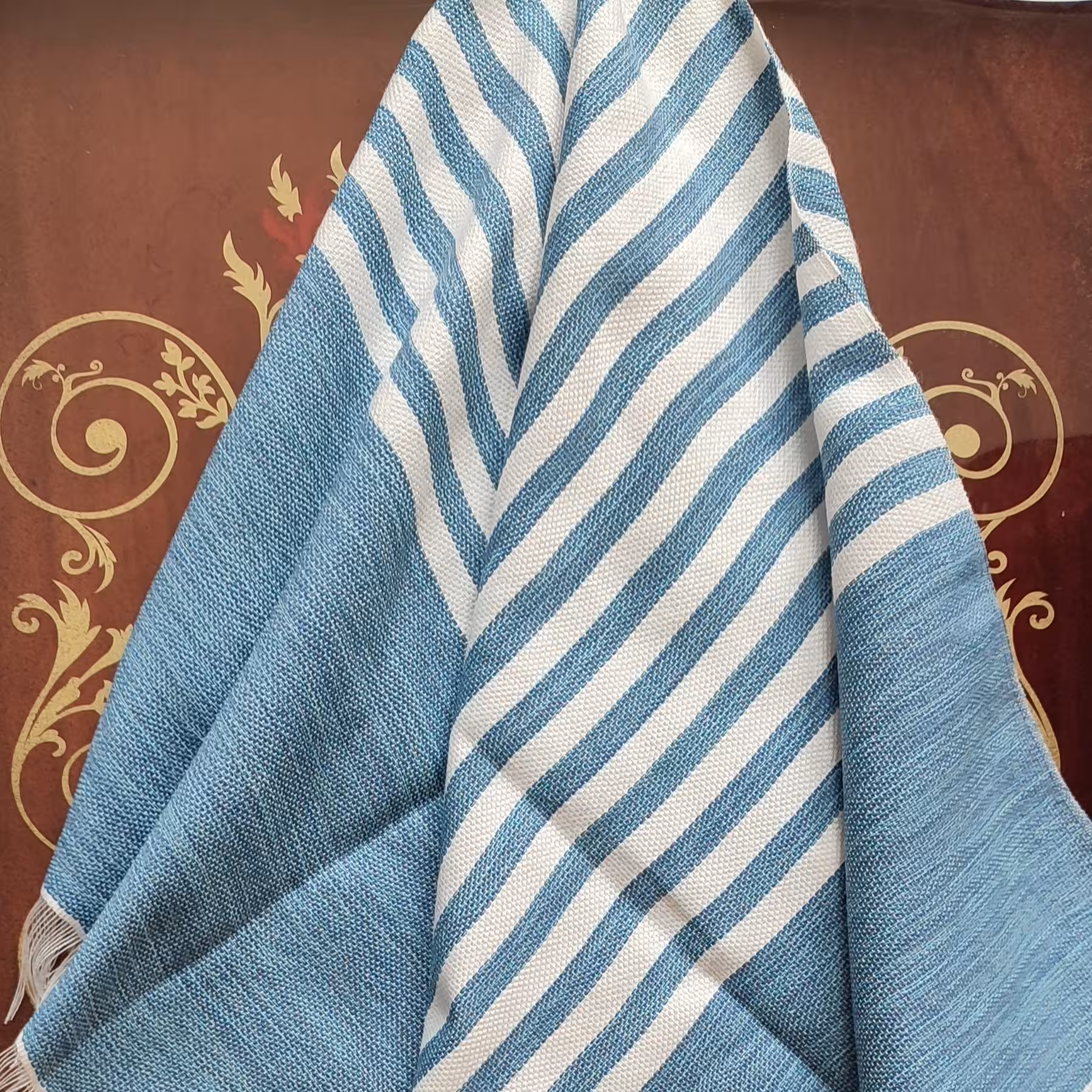 حوله نخی دستبافت طرح 8