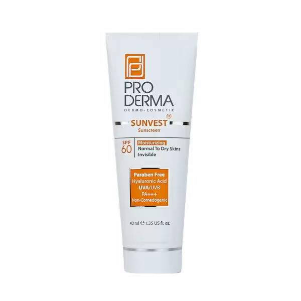 کرم ضد افتاب رنگی و مرطوب کننده SPF60 مناسب برای پوست معمولی و خشک رنگ بژ طبیعی