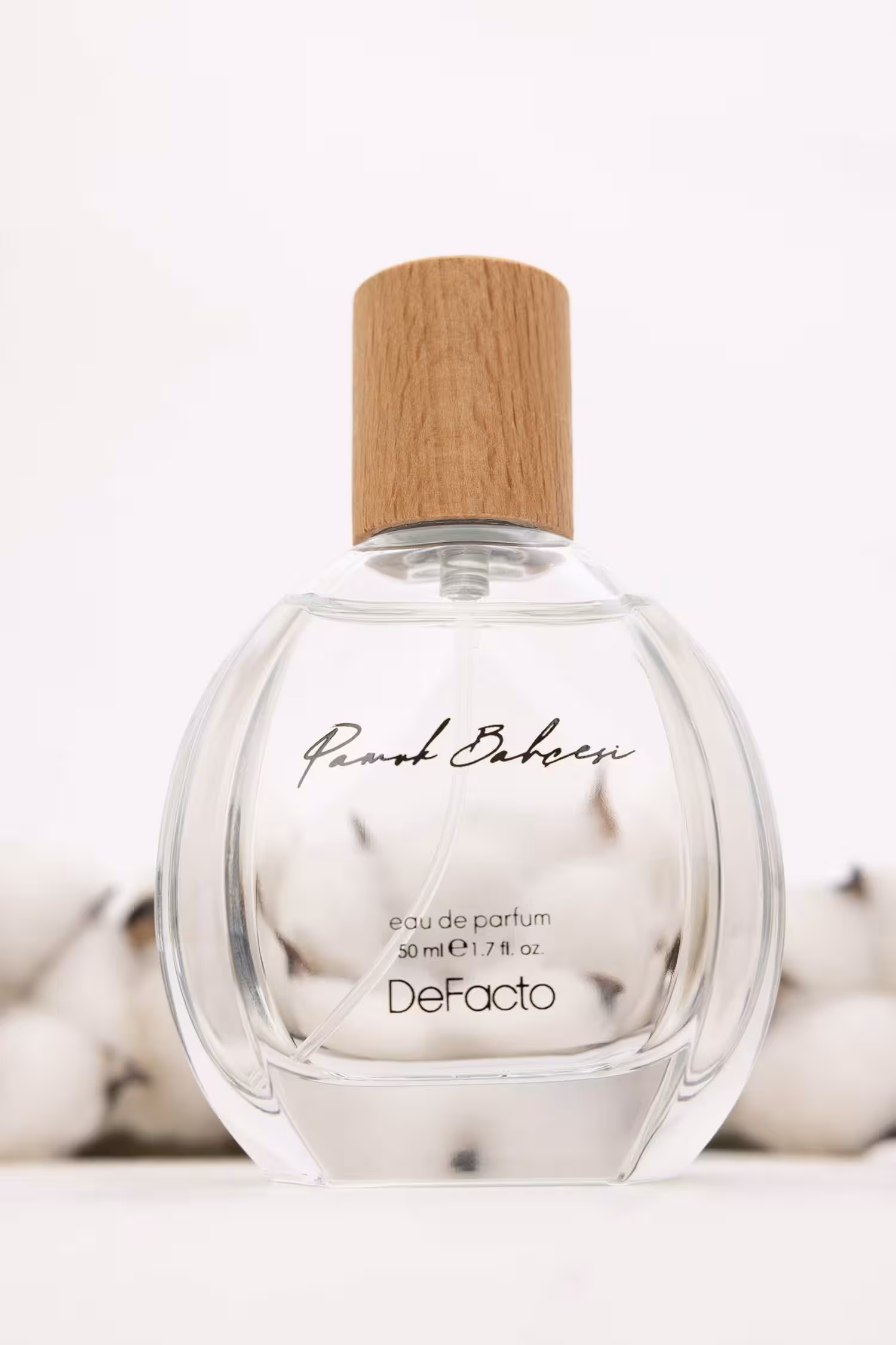 عطر زنانه سفید دفکتو