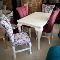 ناهارخوری بدون تاج