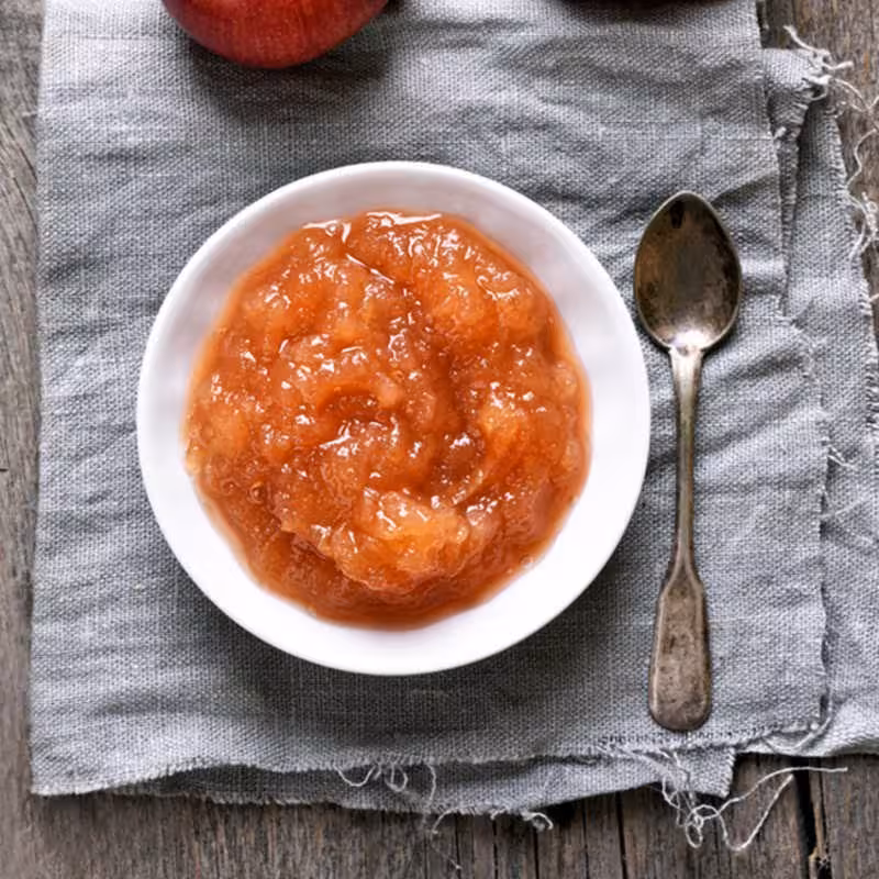 مارمالاد سیب خانگی در شیشه های سایز متوسط 