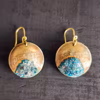 گوشواره برنزی محدب پتینه شده