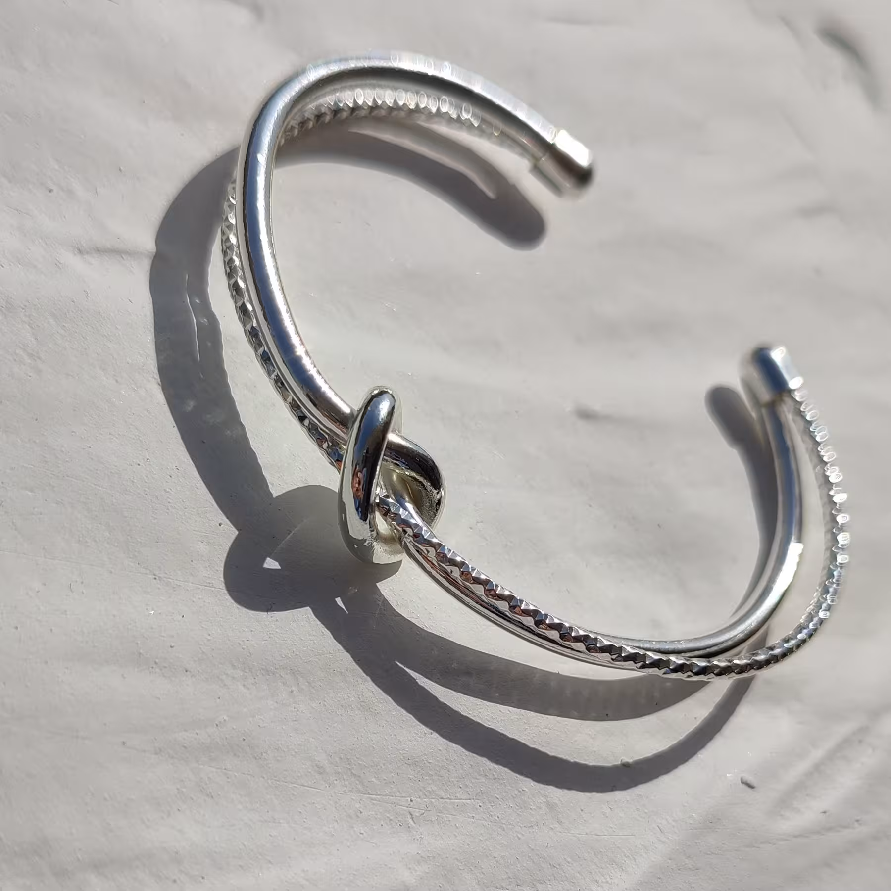 دستبند مدل گــره(بنگــل) 