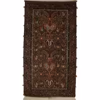 قالیچه دستبافت  رنگ زمینه قهوه ای  کد 00F