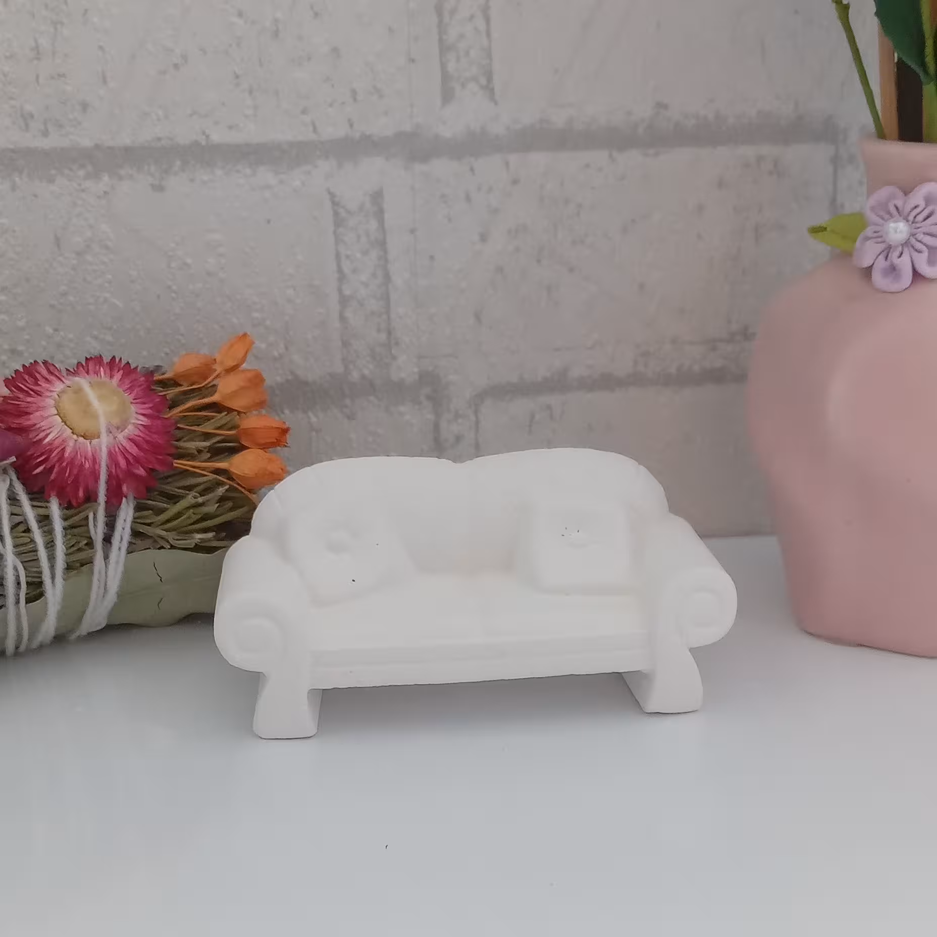 بیس خام مبل دو نفره مناسب تابلوهای دکوراتیو اتاق کودک و تزئینات جنس پودر سنگ هنری 