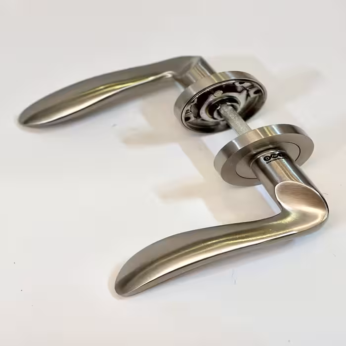 دستگیره در دستگیره ایران مدل 4000 بسته دو عددی