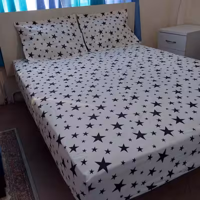 سرویس ملحفه مدل کشدوز niki03.25 طرح ستاره کد 90 یک نفره دو تکه