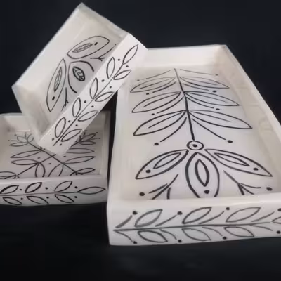 شیرینی خوری سرامیکی هیوا طرح میخک کد 10919380 مجموعه 3 عددی