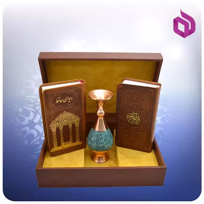 قرآن و حافظ پالتويی چرم با گلدان فیروزه 16