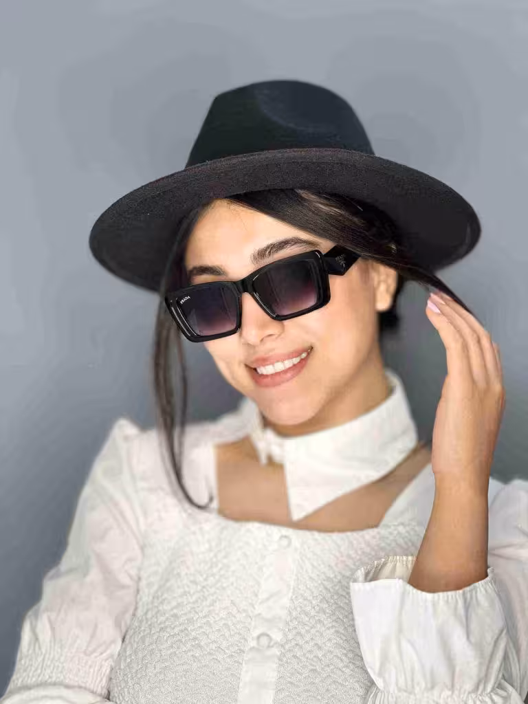 عینک افتابی زنانه prada پرادا مشكي دسته سه بعدي ترند يووي 400