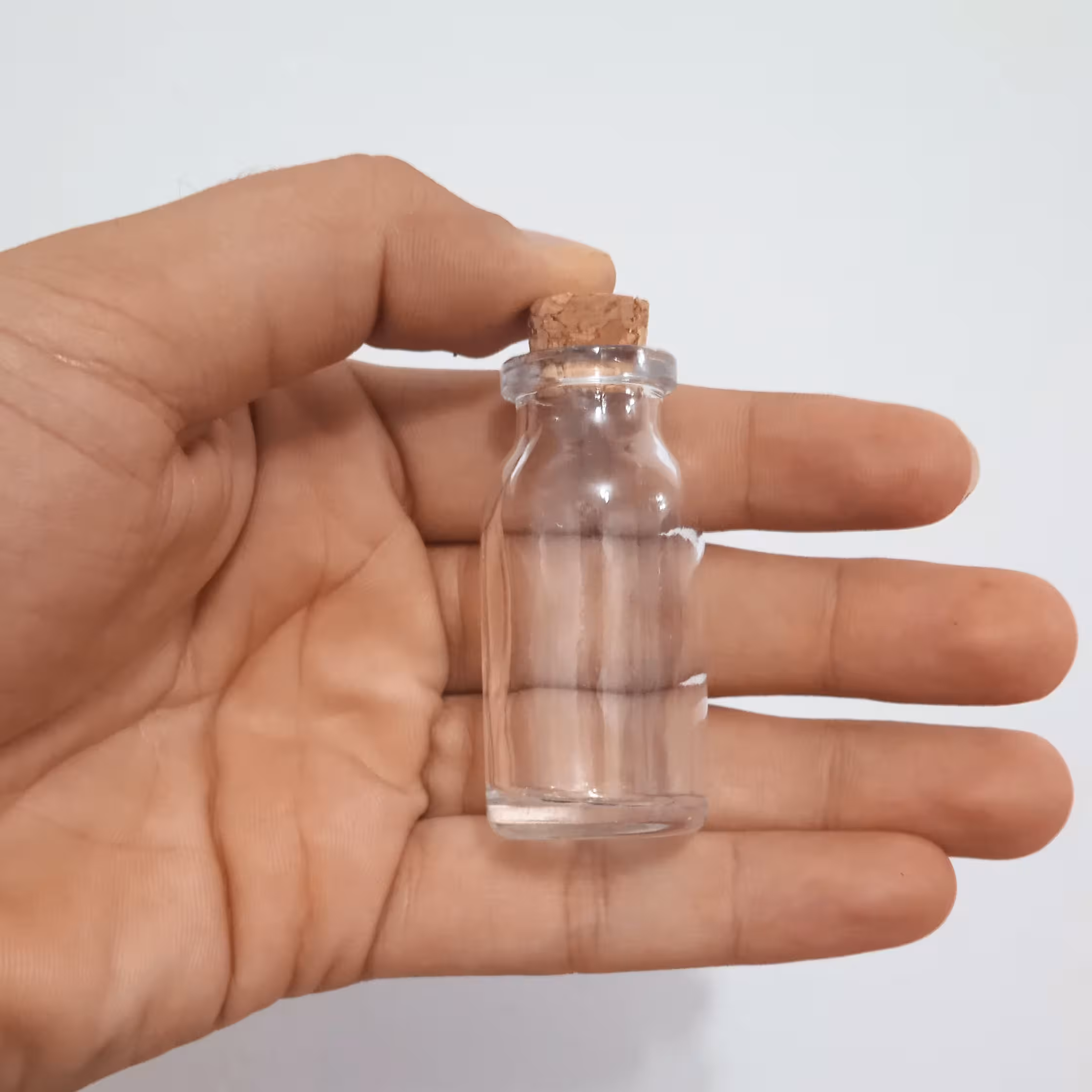 بطری دکوری شیشه ای مدل شفاف