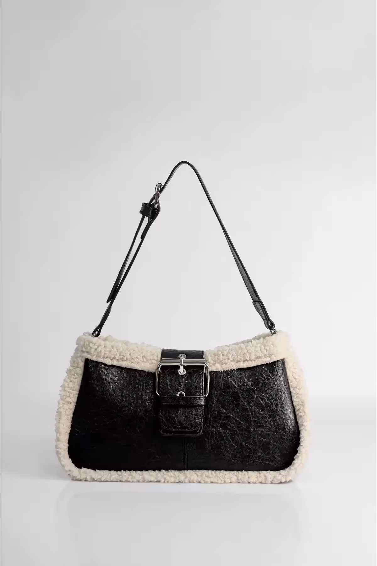 کیف خزدار مشکی دست و شانه - 2801