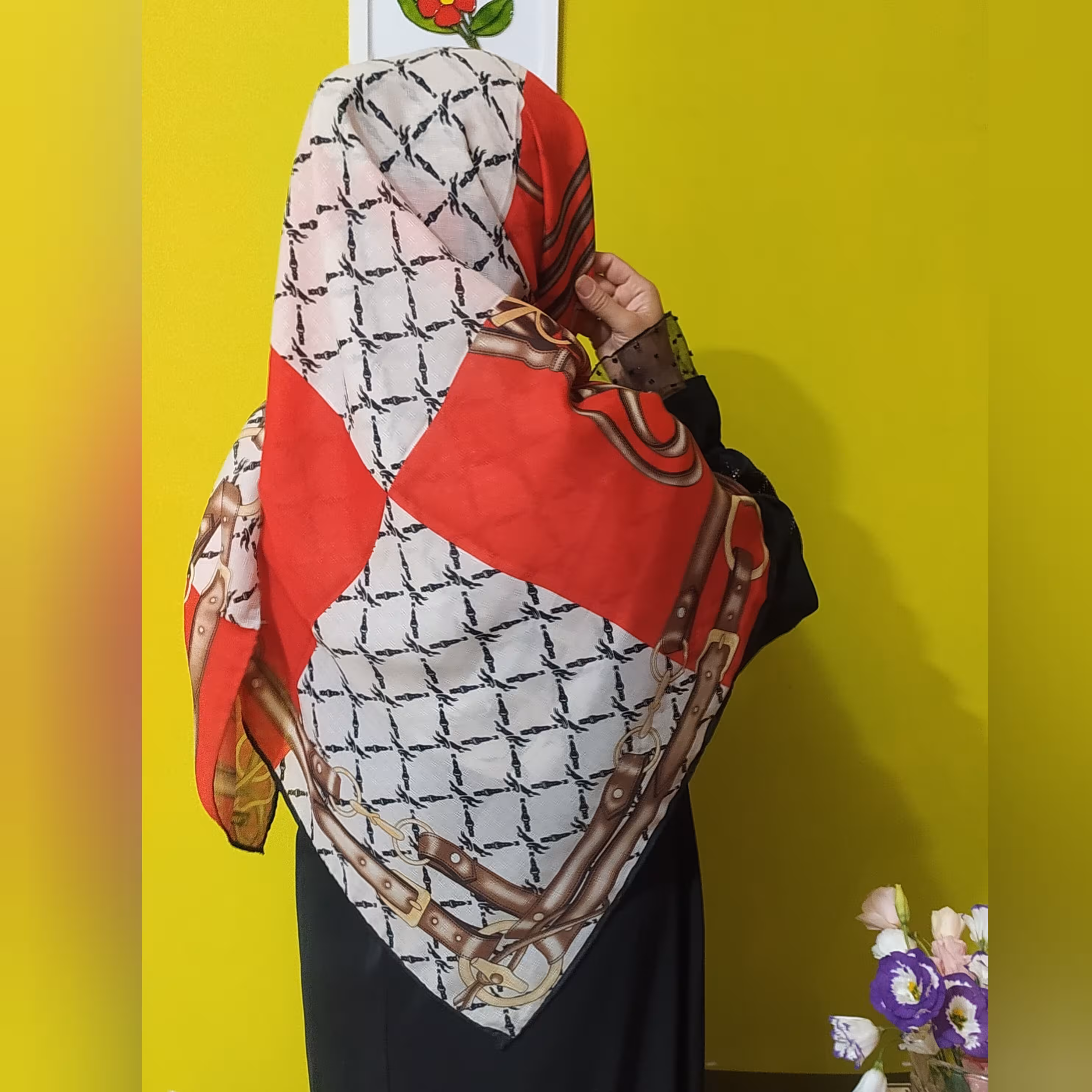 روسری نخی دور دست دوز 