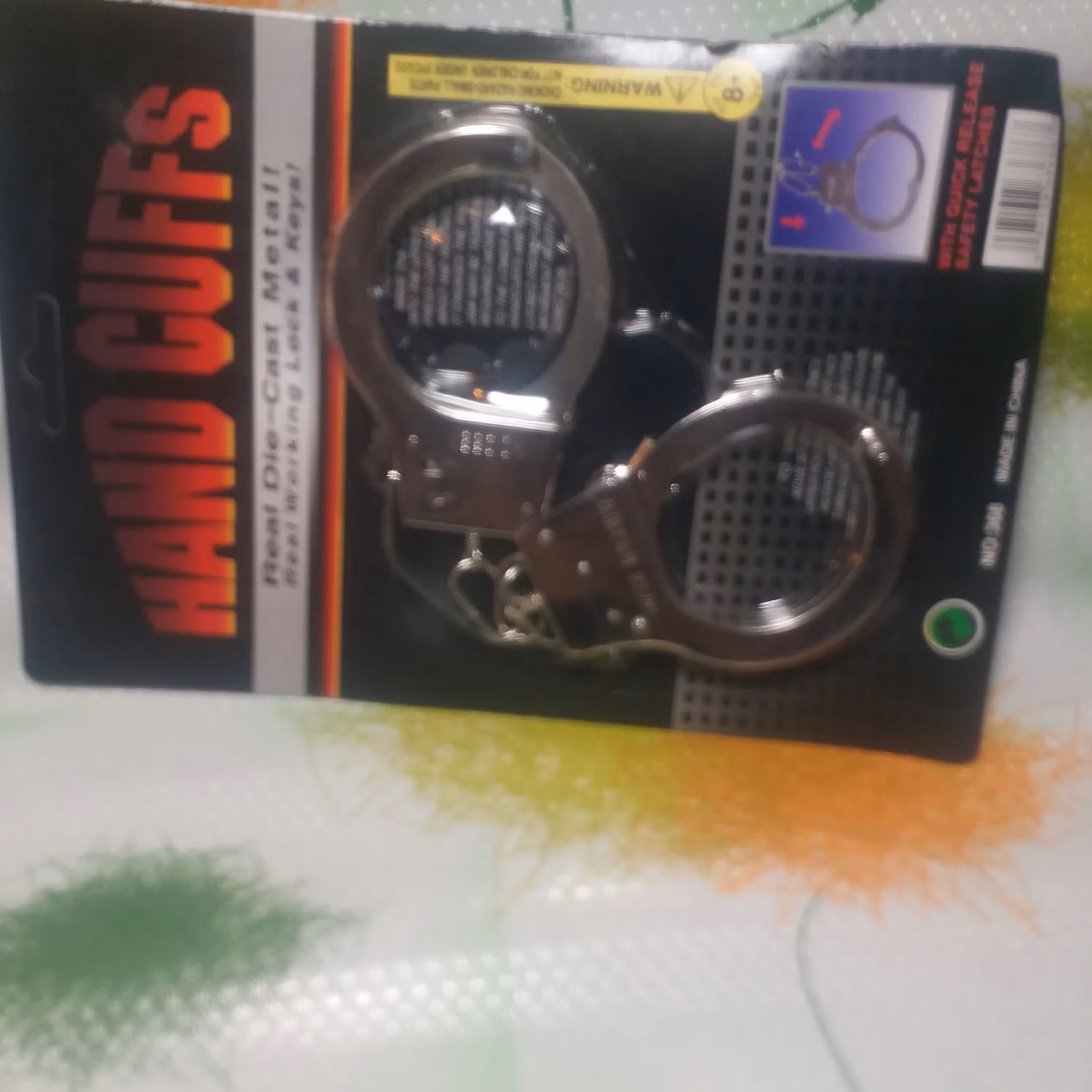 دستبند فلزی با کلید، روکش استیل