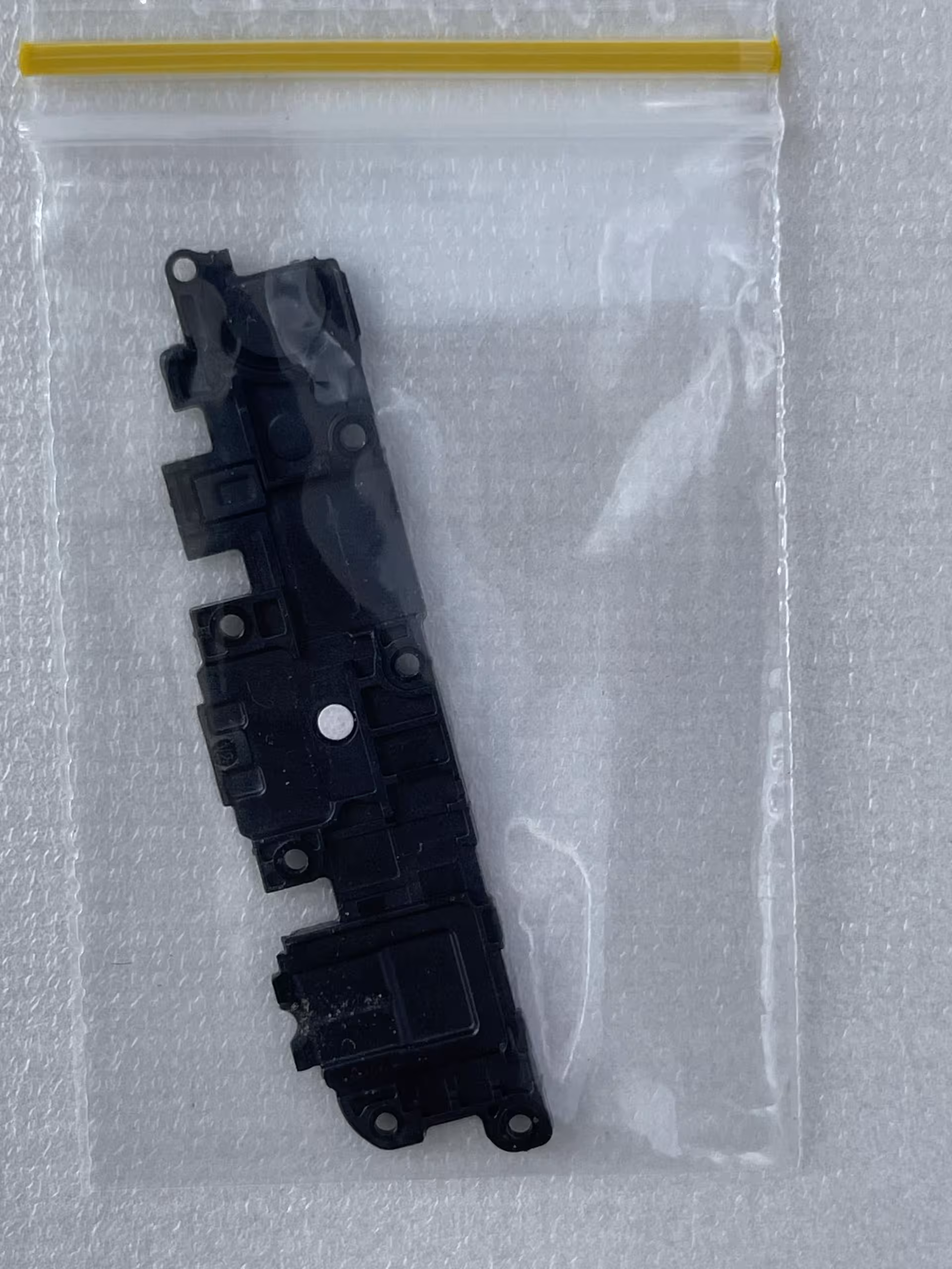 شیلد محافظ روی برد شارژ شیائومی Xiaomi Redmi A1 Plus  اصل فابریک و روکاری &#8220;اصالت کالا&#8221;:&#8221;اصل&#8221;