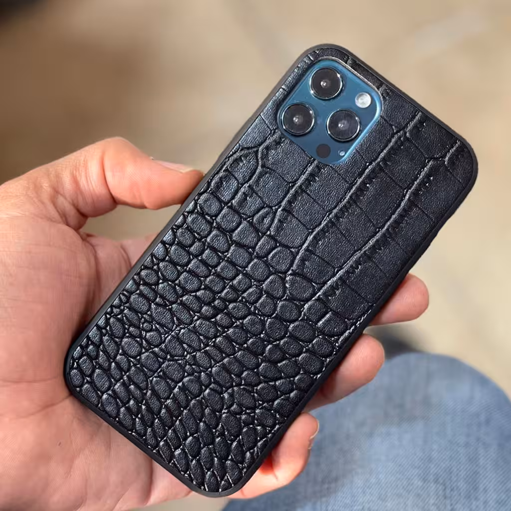 کاور چرم طرح کروکُدیل مدل مات مناسب آیفون 11 پرومکس اپل (iPhone 11 Pro Max)