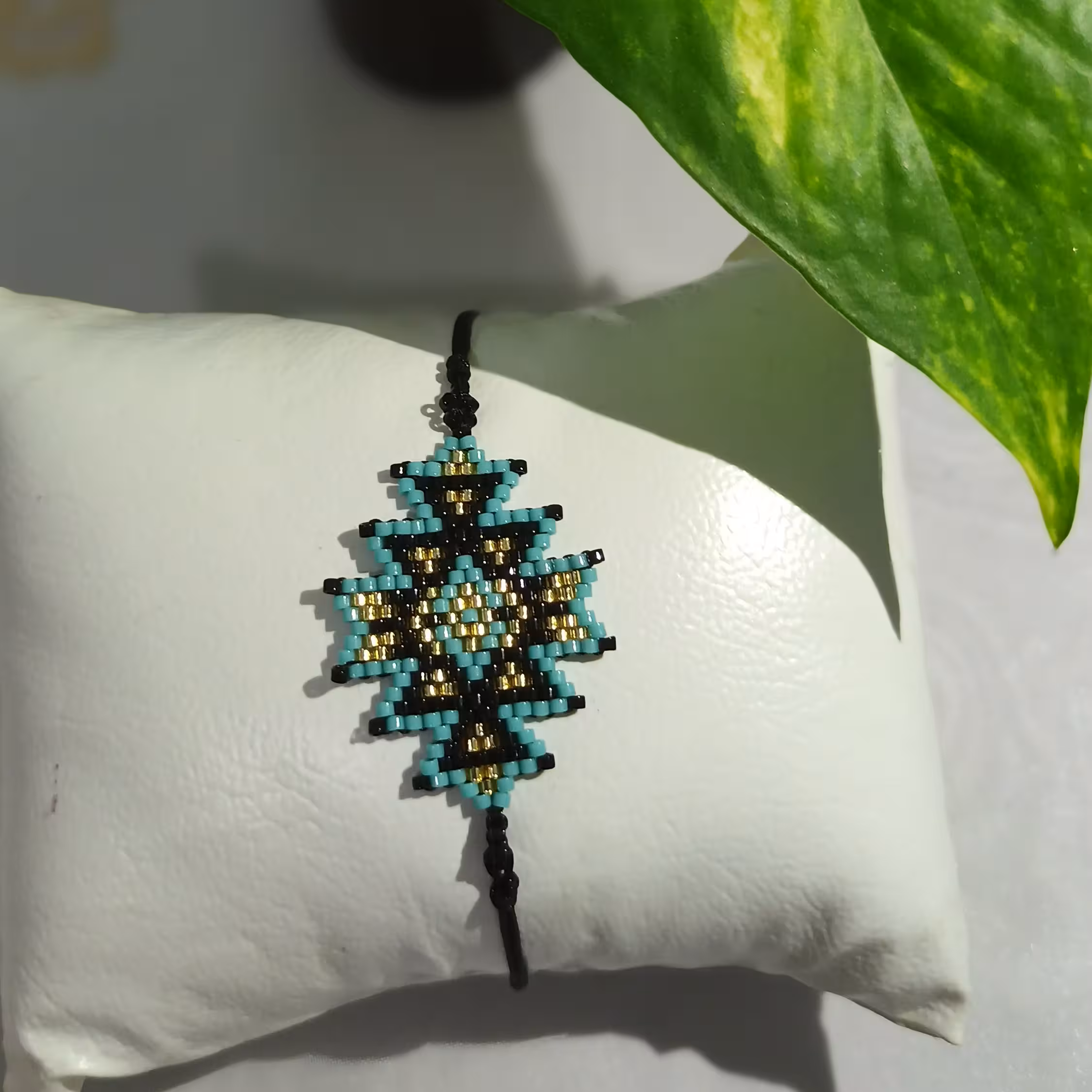 دستبند بافت پیکسل