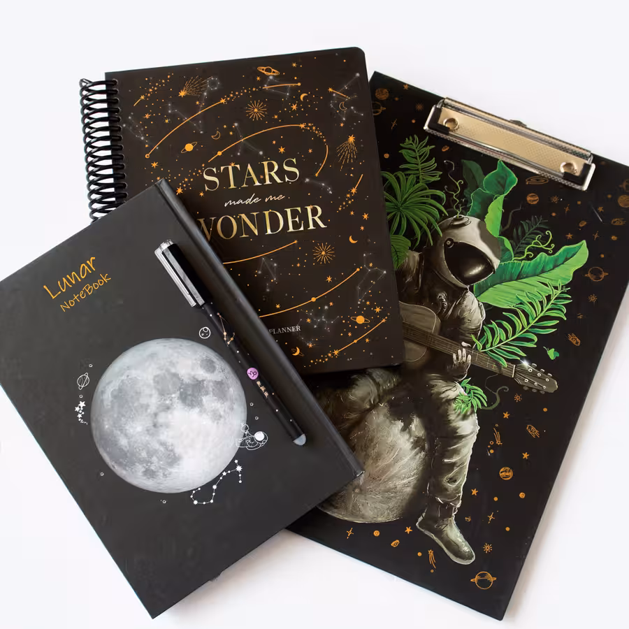 پک هدیه فضانورد