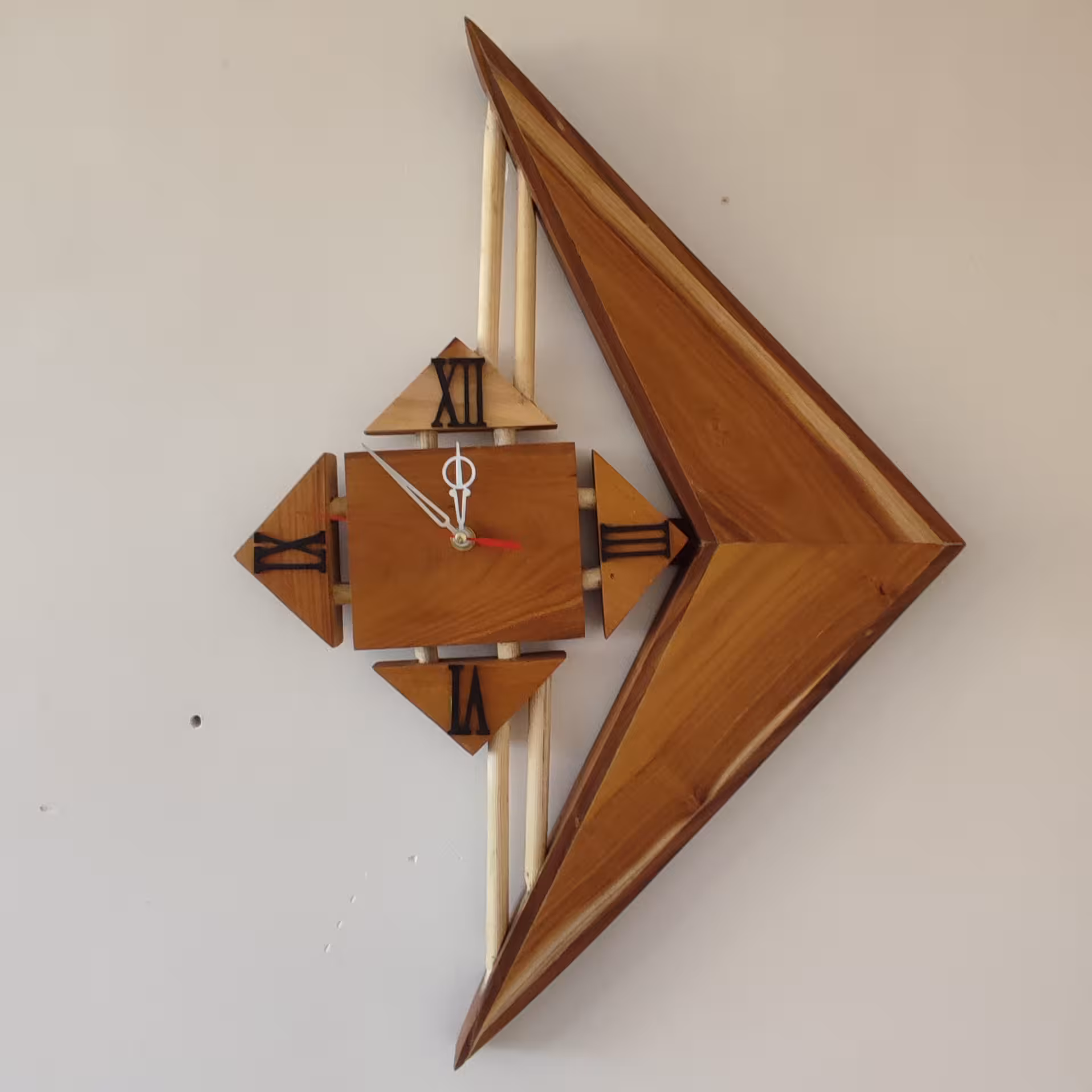 ساعت دیواری روستیک.