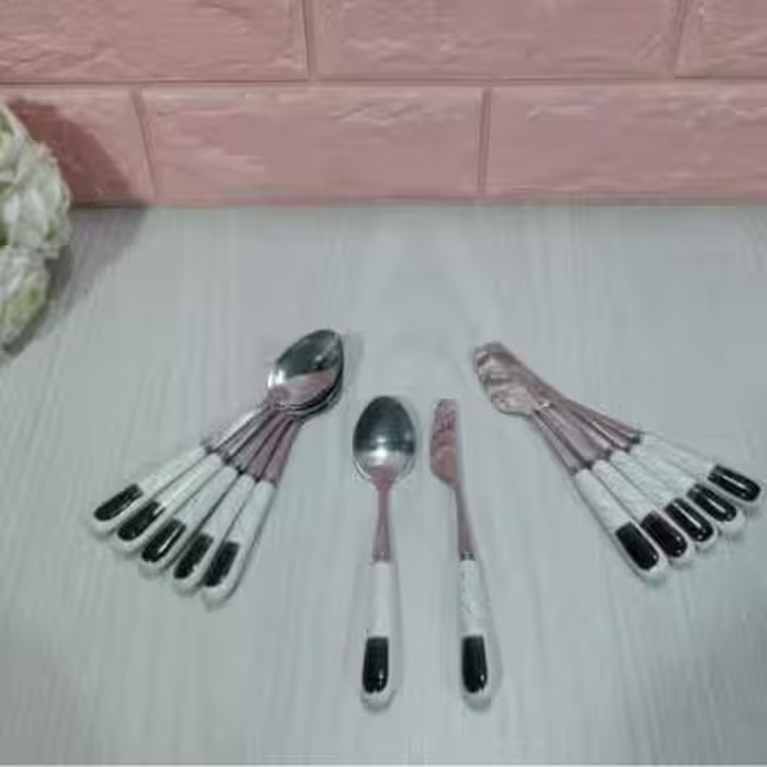کاردکره خوری و قاشق مرباخوری دسته سرامیک ماربل سفید مشکی