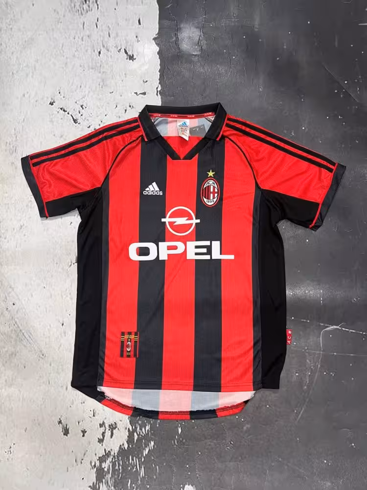 لباس اول میلان 1998-1999