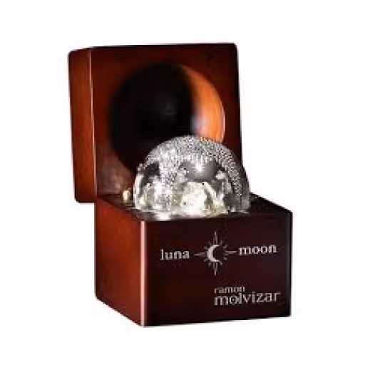 ادوپرفیوم luna moon swarovski از برند Ramon Molvizar