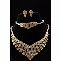 سرویس نقره روکش طلایی سرویس نقره زنانه سرویس نقره دخترانه ابکاری زرد ابکاری طلایی دستبند گردنبند گوشواره عیار925