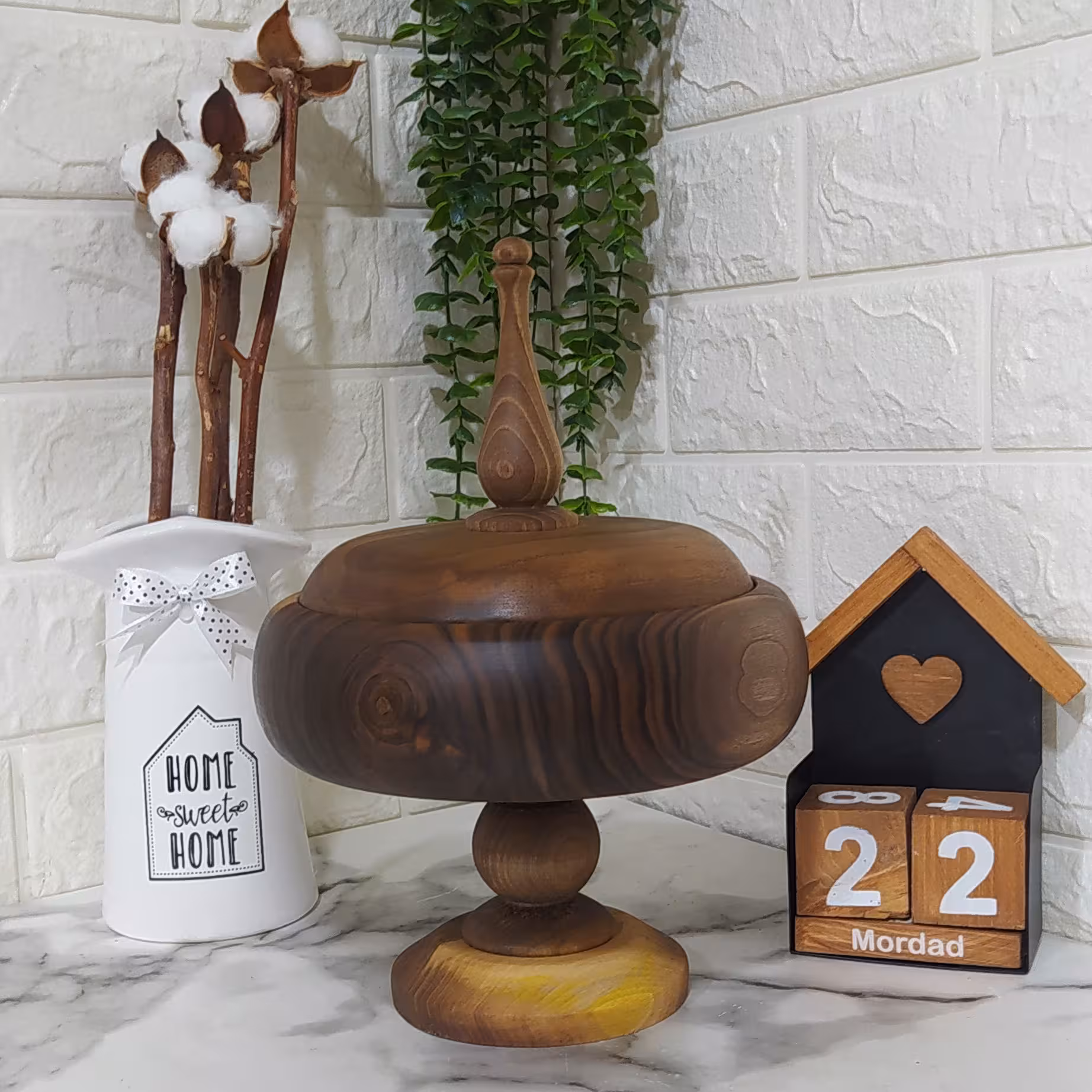 شکلات خوری چوبی پایه دار  چوب گردو اصل با ضمانت قطر 20