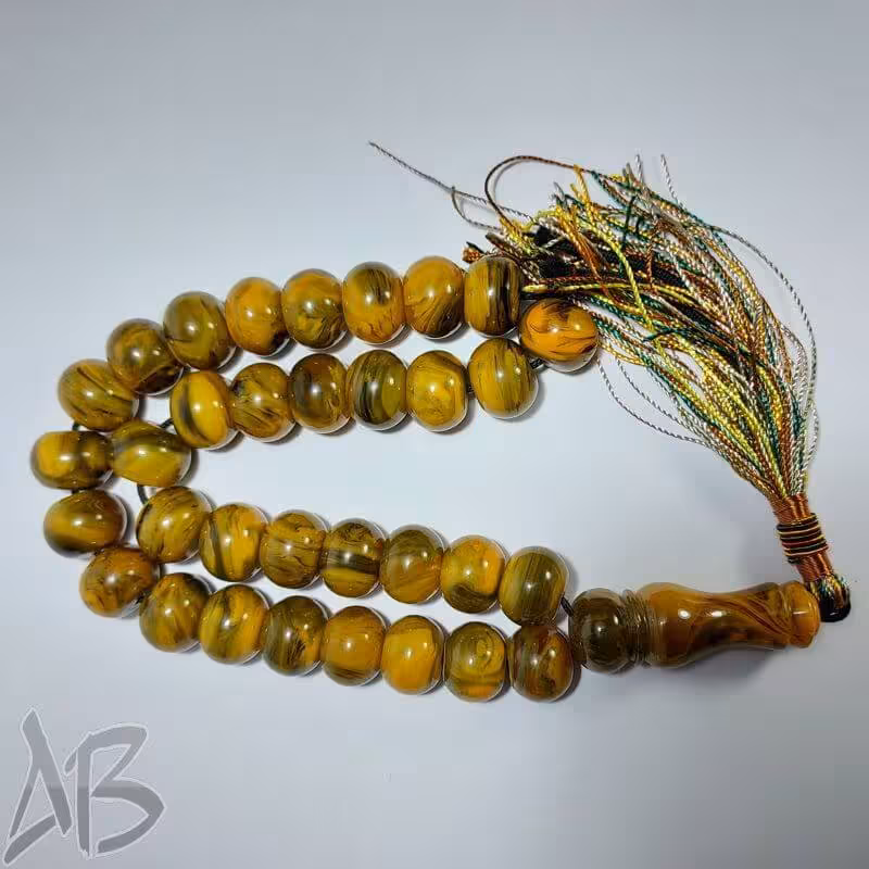 تسبیح کهربای 33 دانه بسیار زیبا و خوش دست کد 895 آقابزرگ